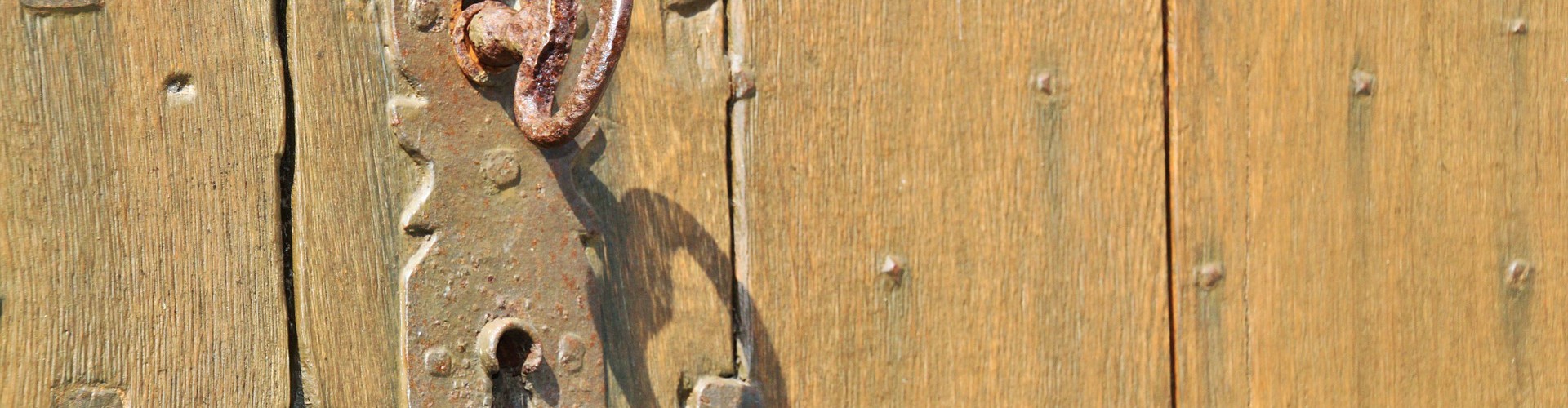 old doorlock with key